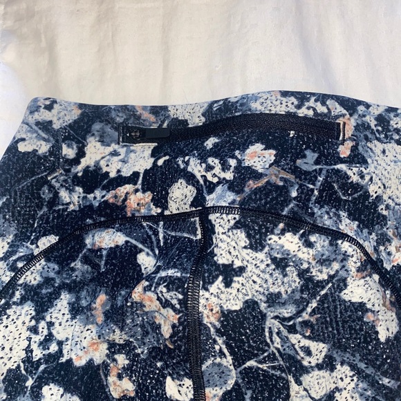 Lululemon Speed Up - Spring Bloom Multi - Picture 4 of 6